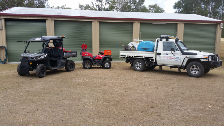 M R & S J Lindley Weed Spraying - Logo