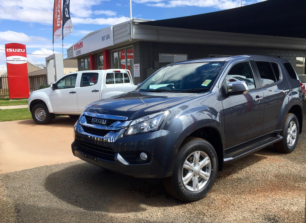 Mt Isa Isuzu UTE - Logo