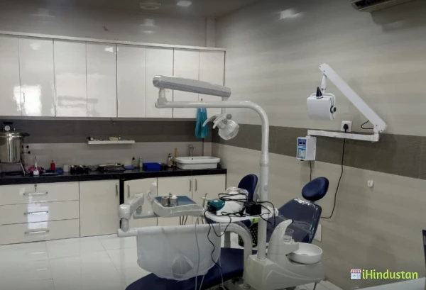 Mujahid Dental Clinic - Logo