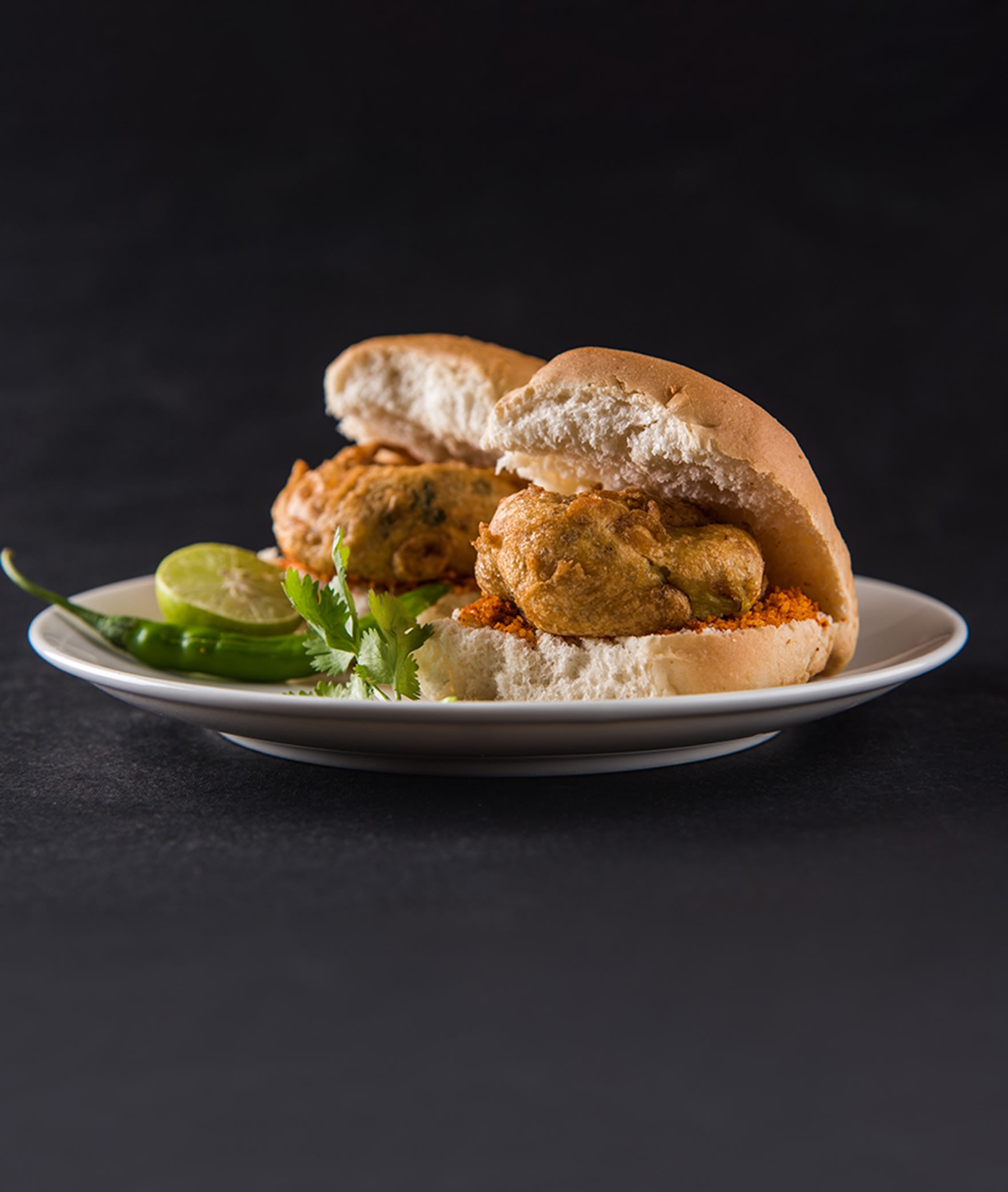 Mumbaicha Special Wadapav - Logo