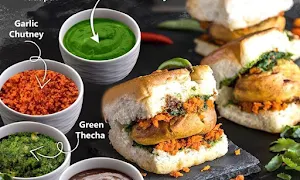 Mumbai Fresh Vadapav - Logo