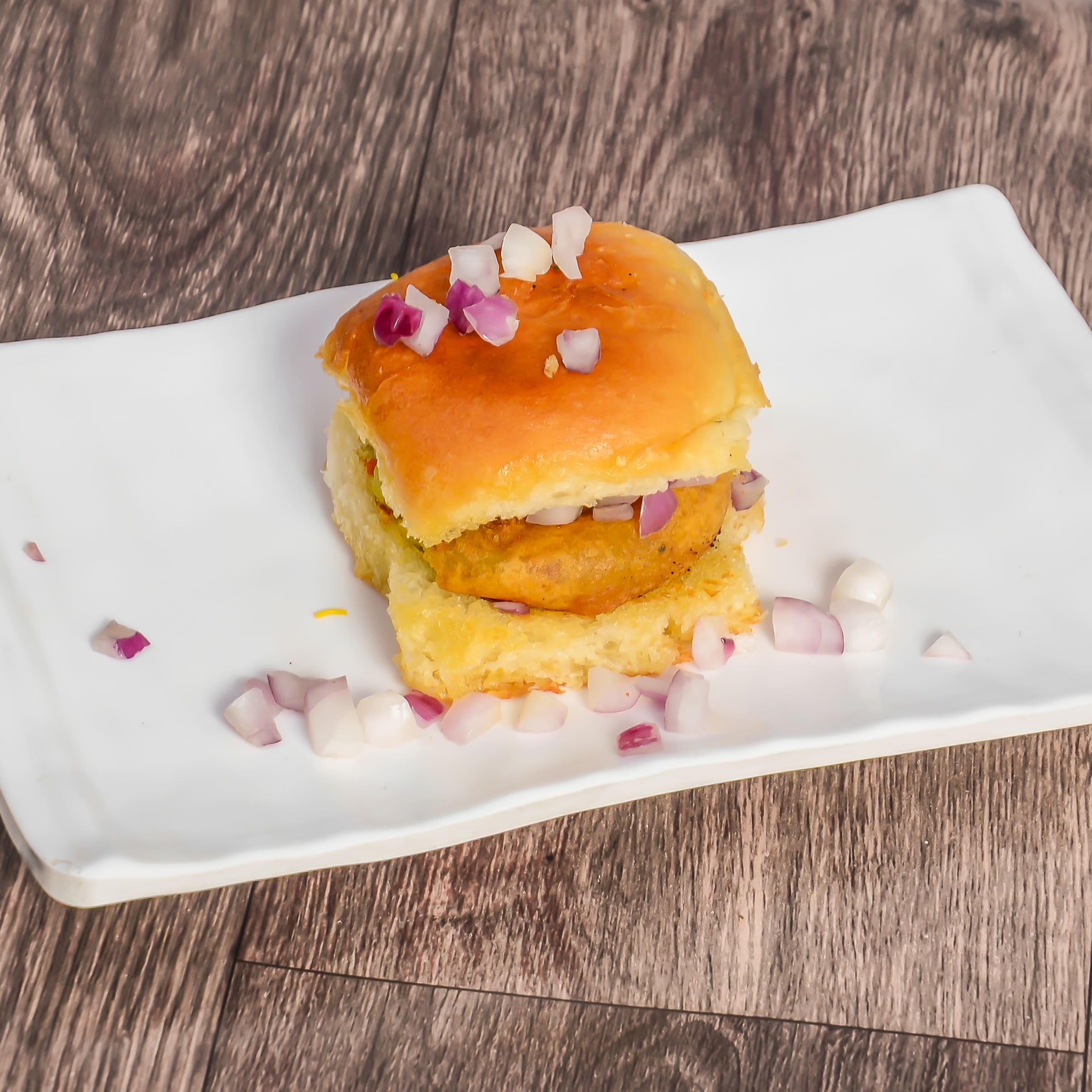Mumbai Ka Prasid Vada Pav Paota - Logo