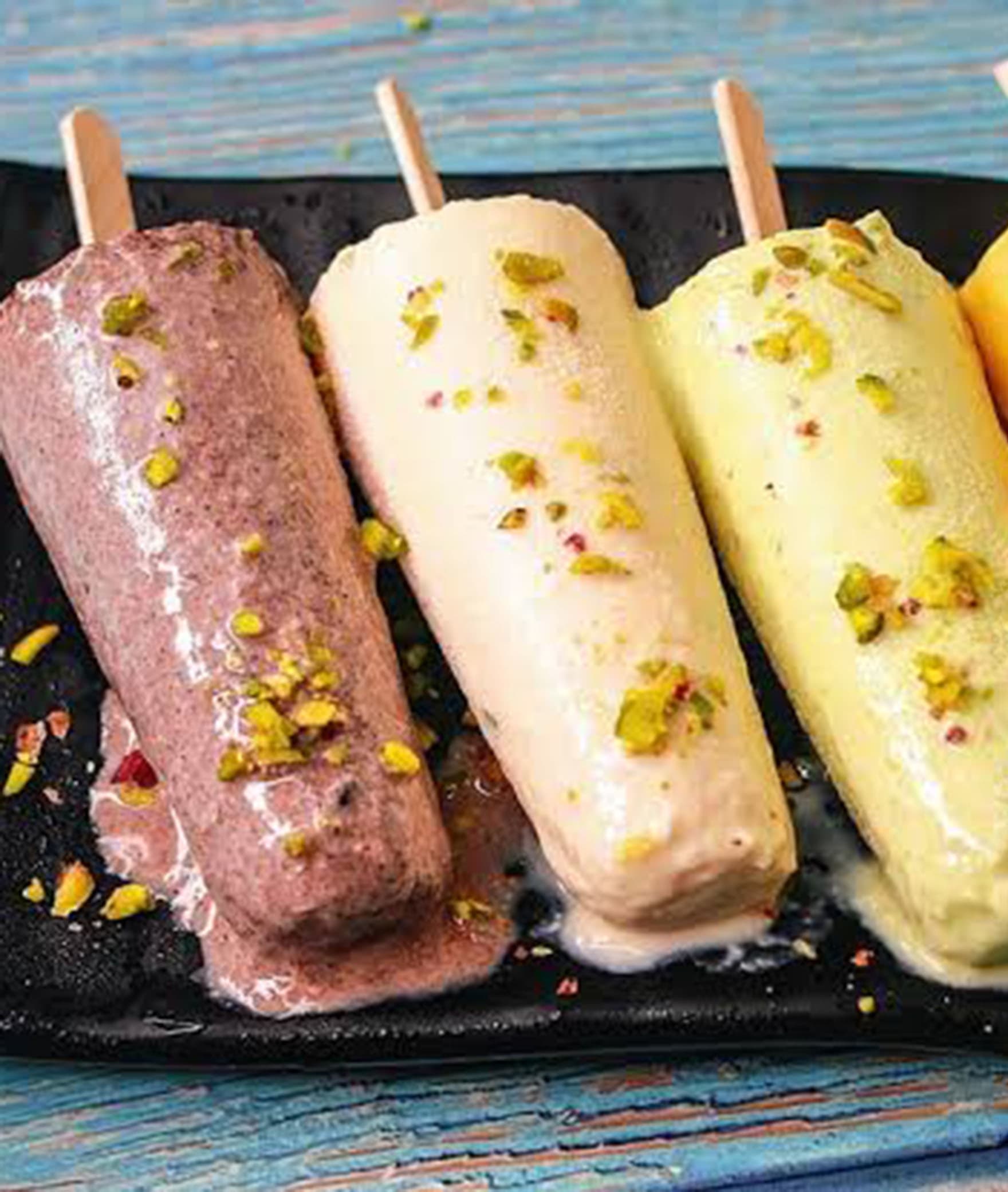 MUMBAI KULFI - Logo