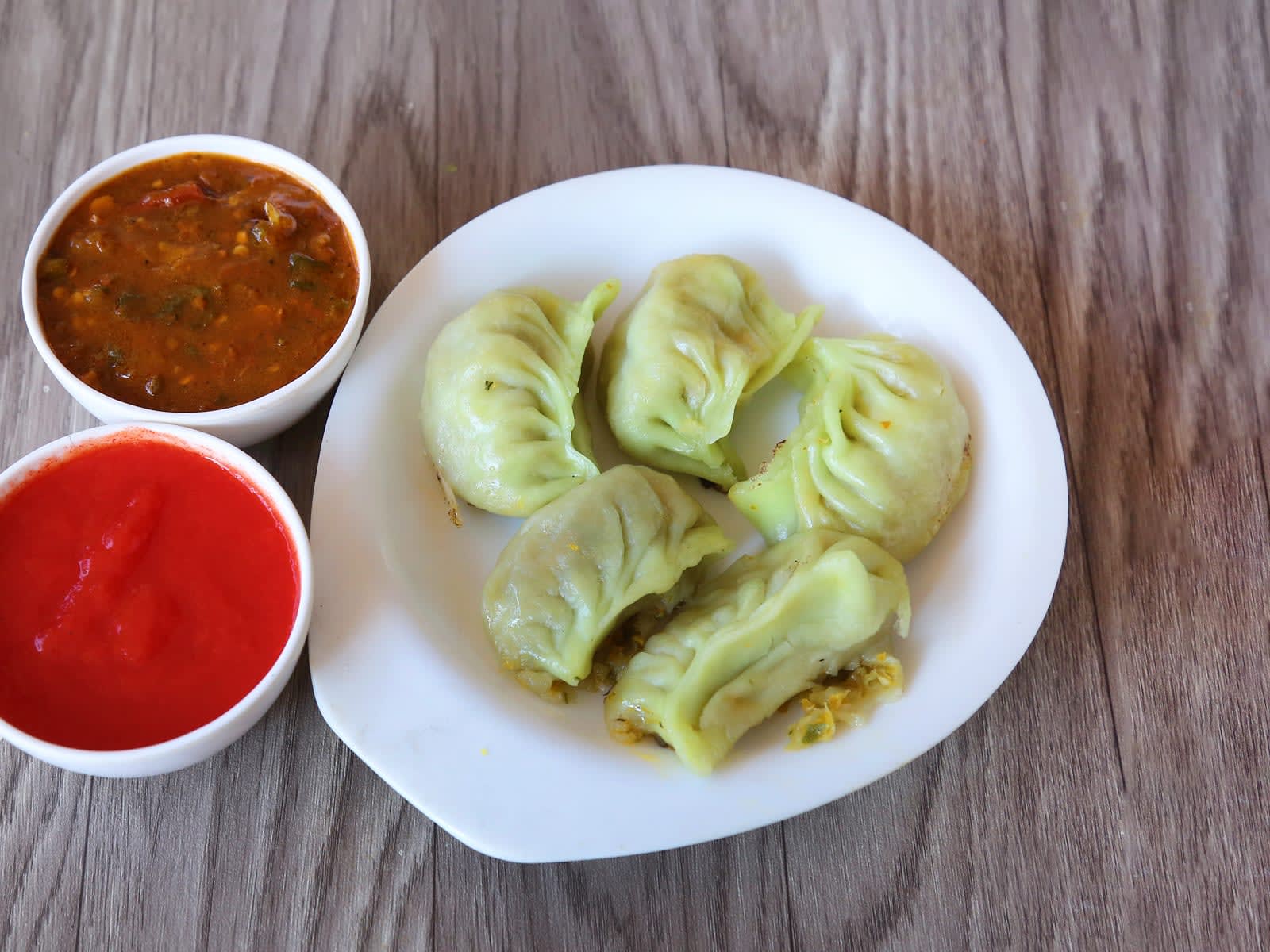 Munchie Momo - Logo
