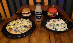Munchies n More - Cover photo