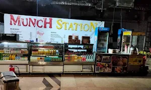 Munch Station - Logo