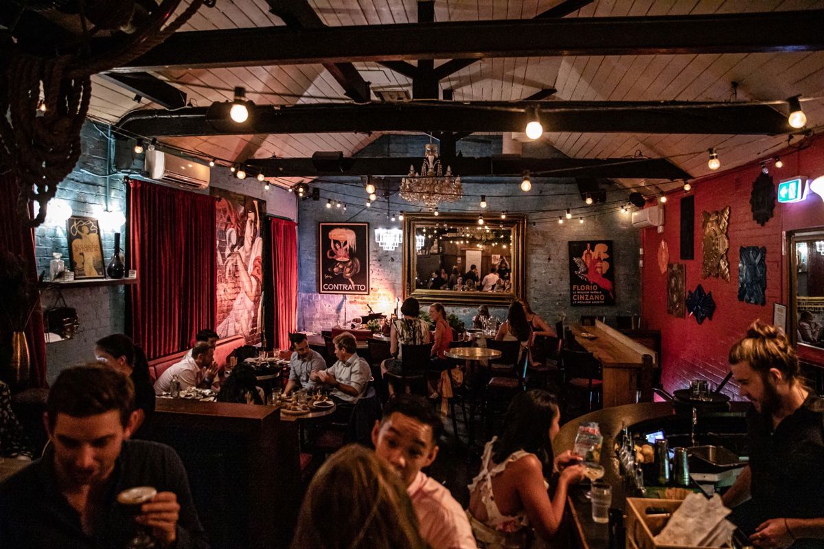 Murmur Piano Bar - Logo