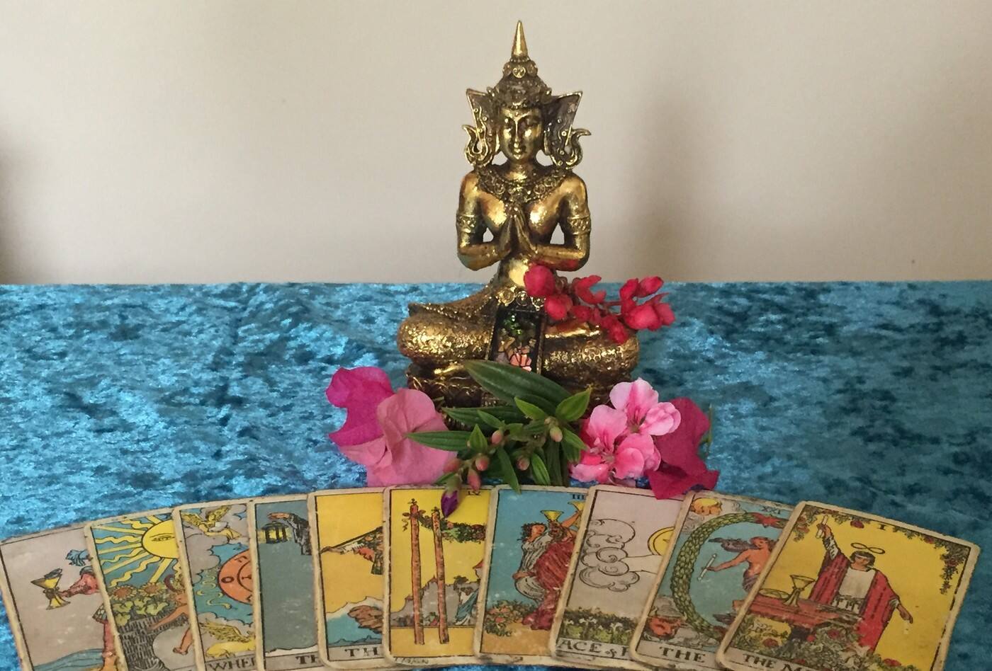 Mystic Moon Tarot Readings - Logo