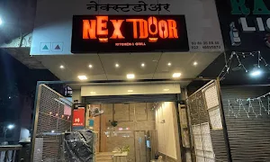 NEXTDOOR - Logo
