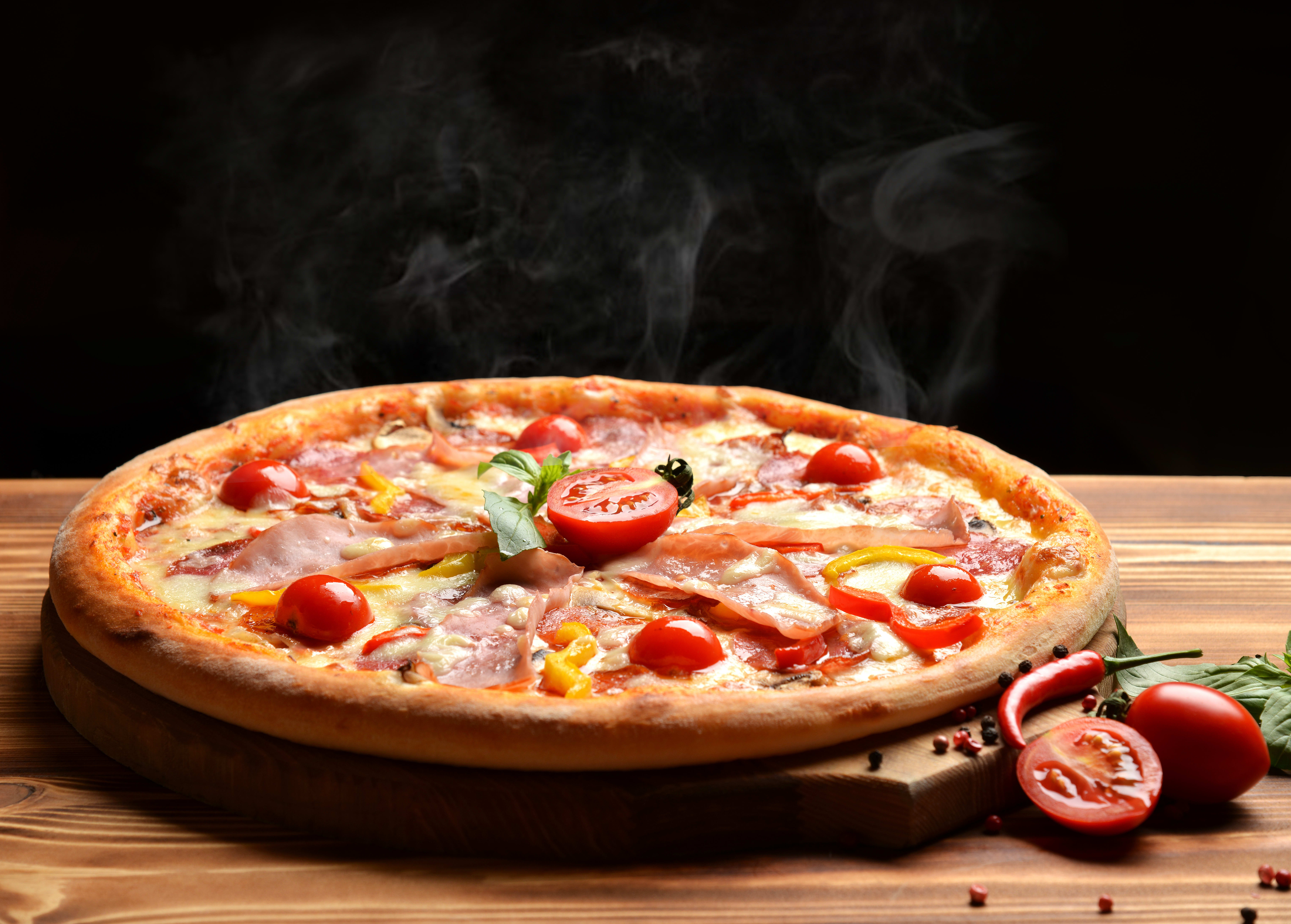 Naman Pizzeria & Barbecue - Logo
