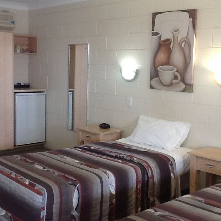 Nambour Lodge Motel - Logo