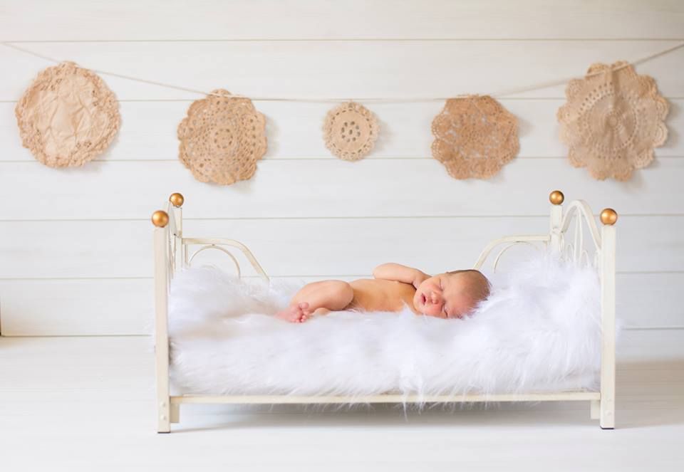 Nanaimo Newborn &a; Baby Photography - Logo