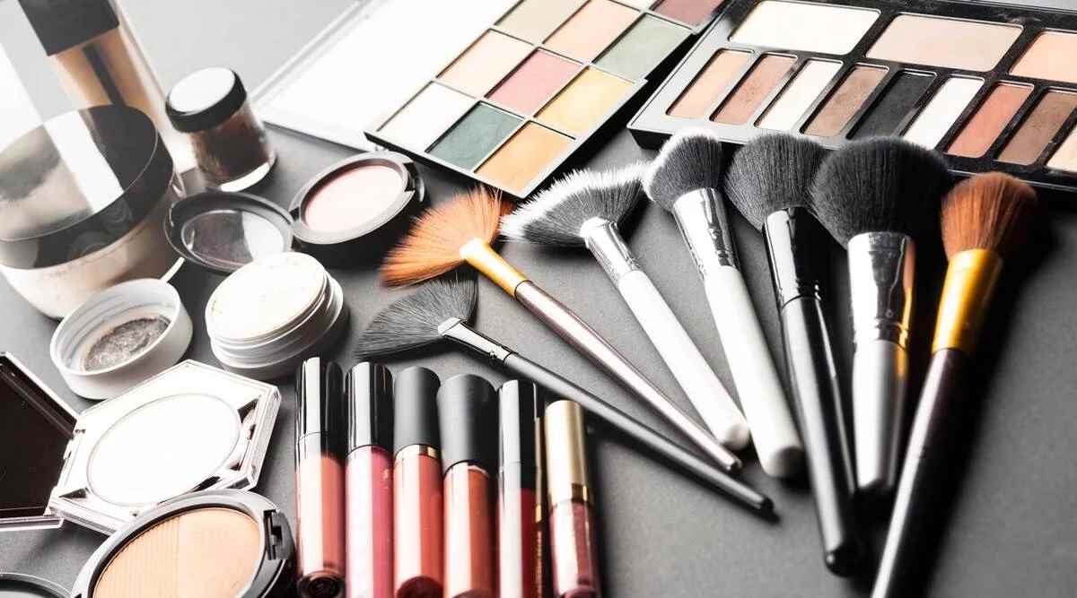 Nancy Cosmetics - Cover photo