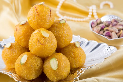 Naresh Sweets -Super Market - Logo