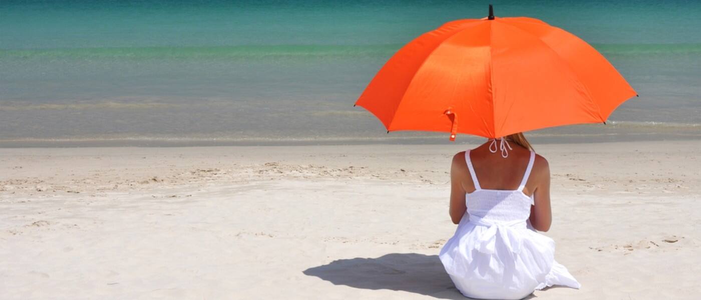 Natural Look Spray Tans - Logo
