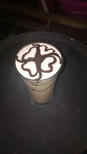 Nature Hut Cafe - Logo