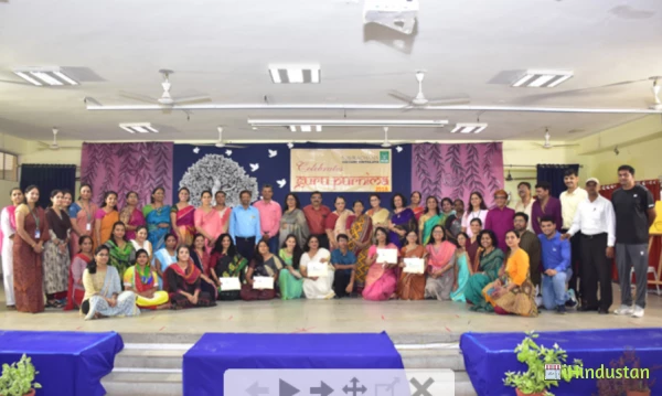 Navrachana Vidyani Vidyalay - Logo