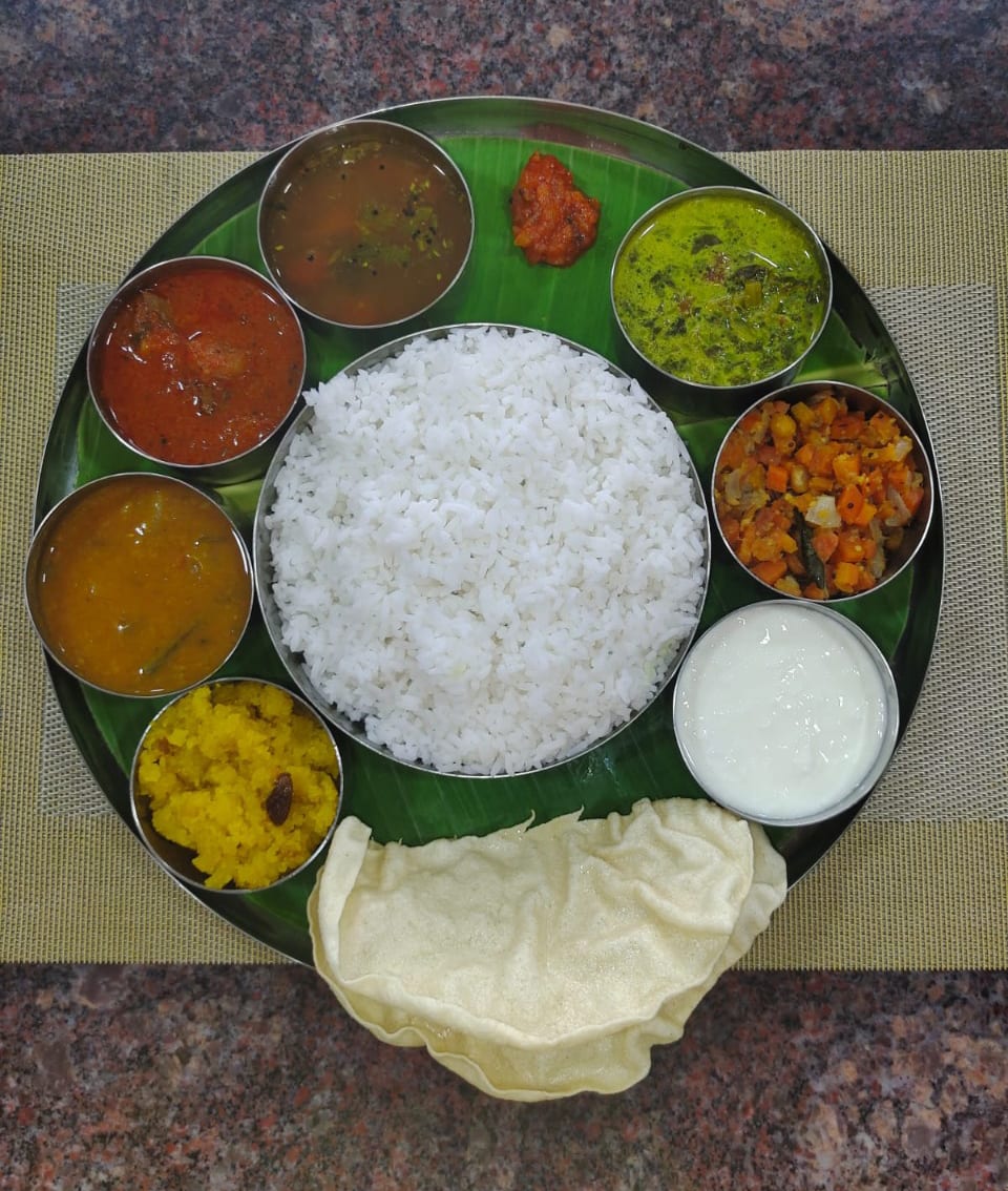 Navrasm Veg - Logo