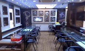 Navrathan Jewellers - Logo