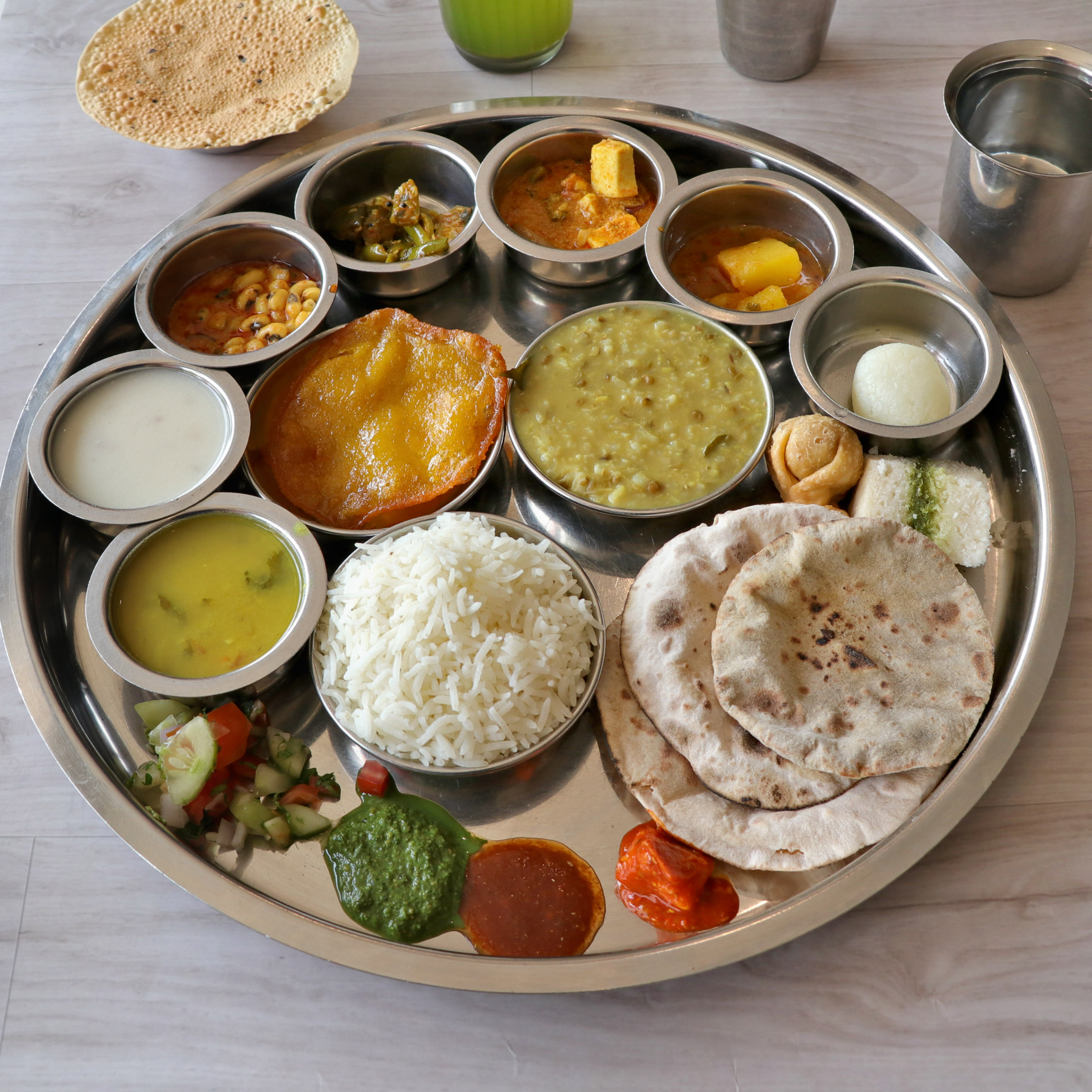 Navratna Raghav Restaurant - Logo