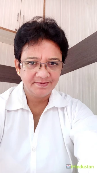 NEELAM SHARMA - Logo