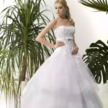Nettoyeur Mont-Joie-Lyudmyla Haute Couture Inc. - Logo