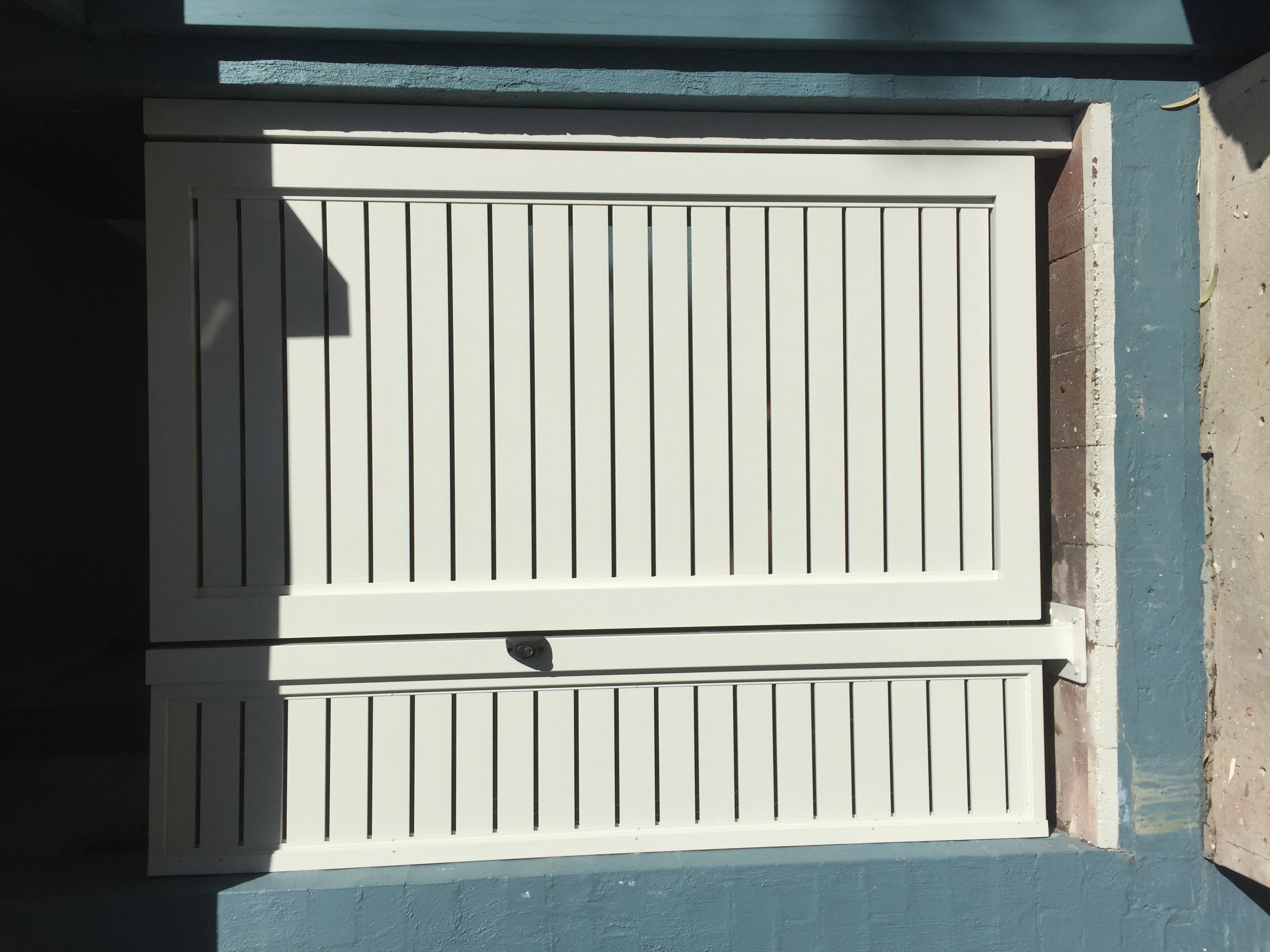 Newcastle & MidCoast Privacy Screens & Gates - Logo