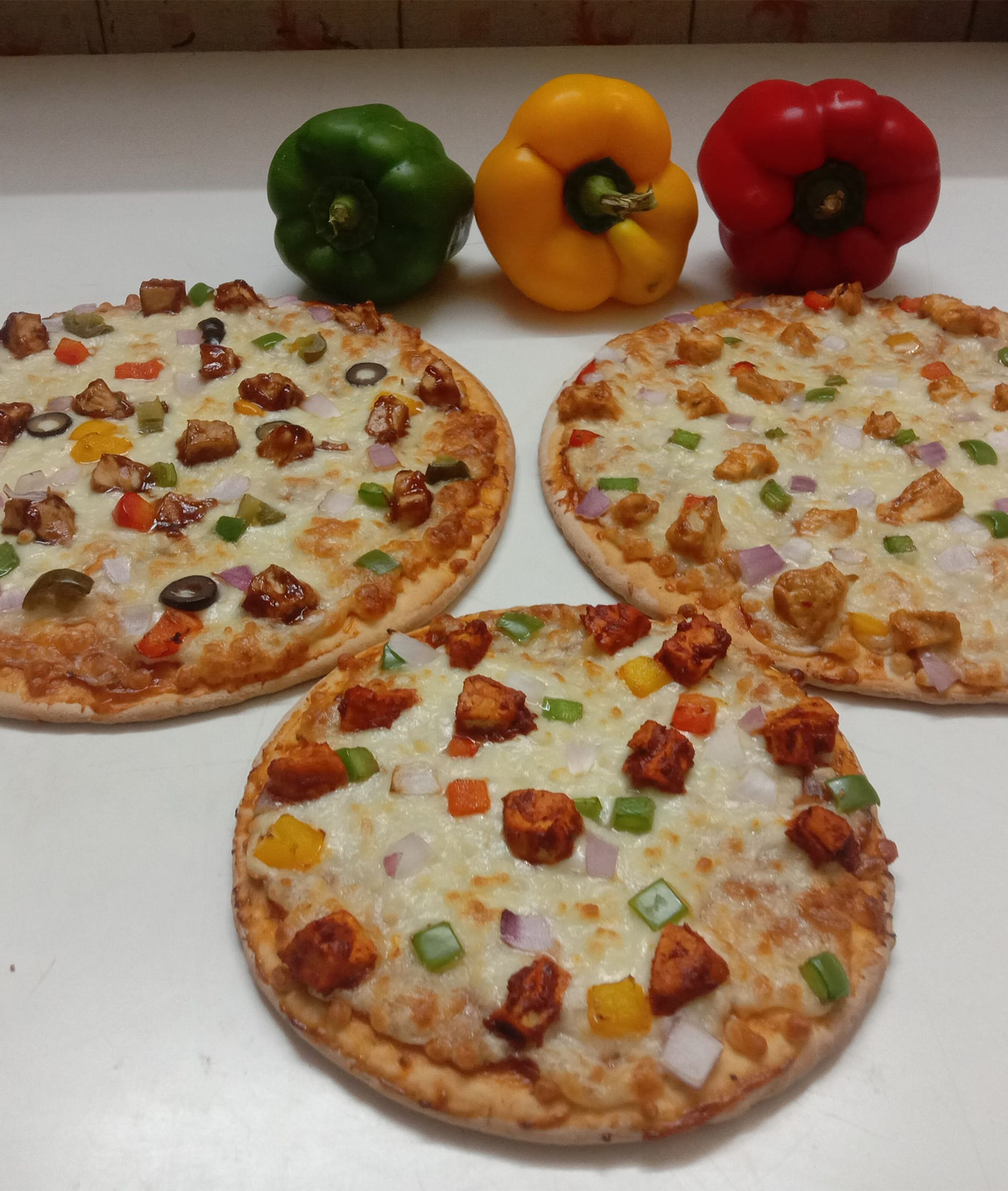 NEW CHEMBUR PIZZA - Logo