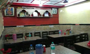 New Chowringee Cabin - Cover photo