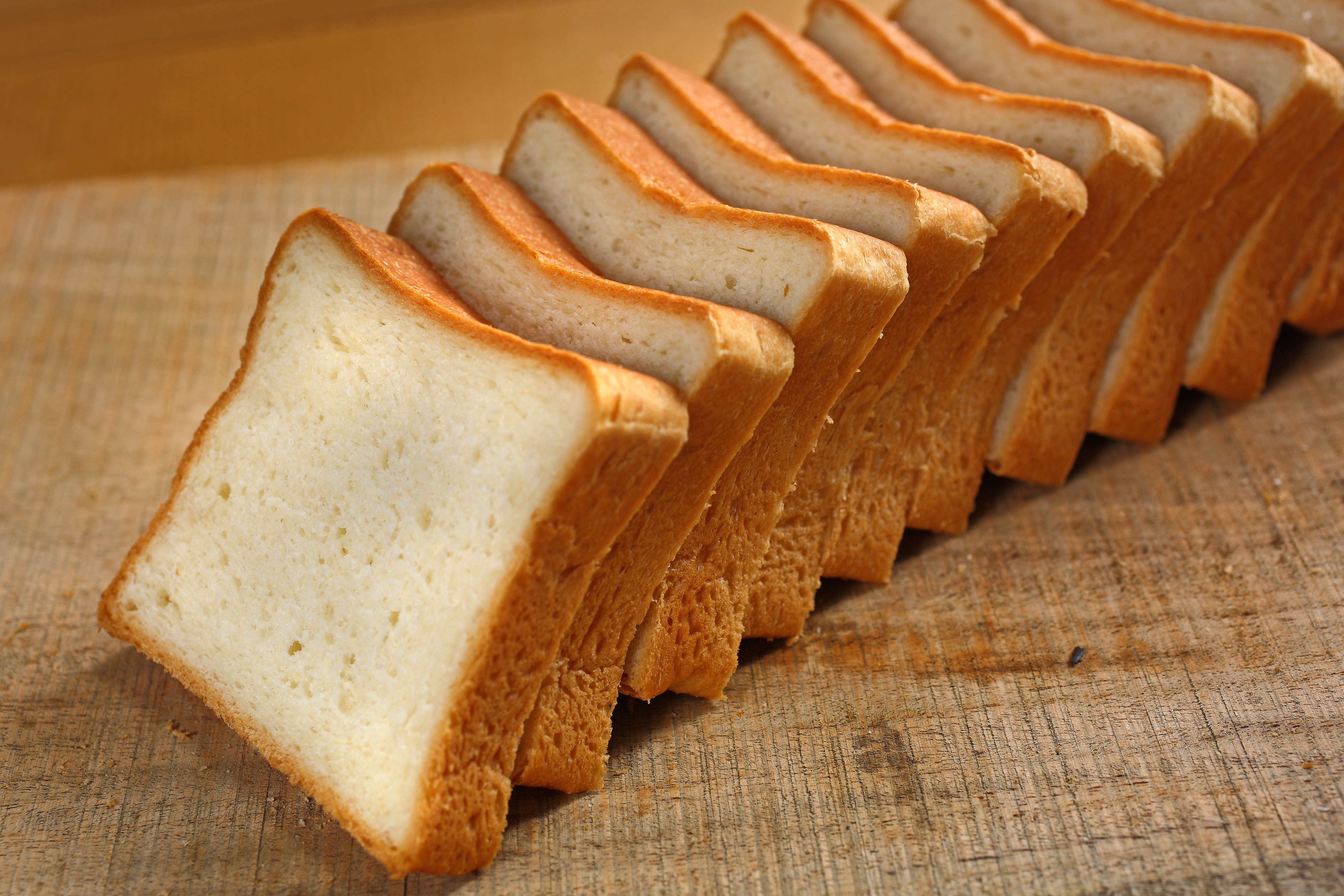 New diamond bakery - Logo