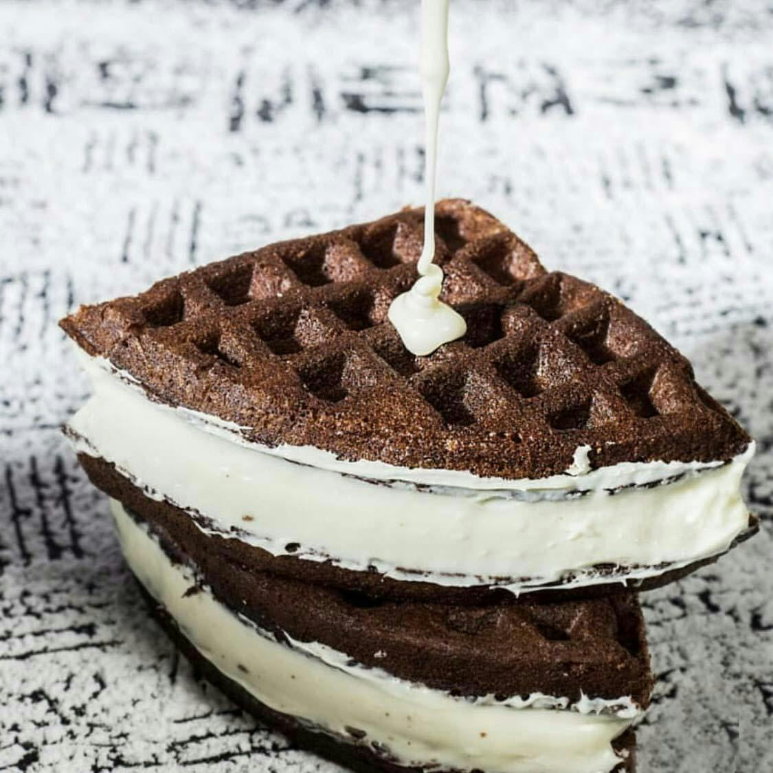 New German Waffles & Co - Logo