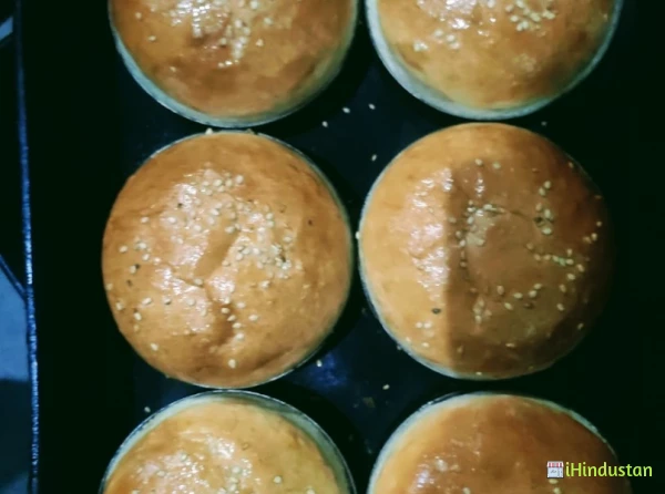 New gold bakery -NGB - Logo