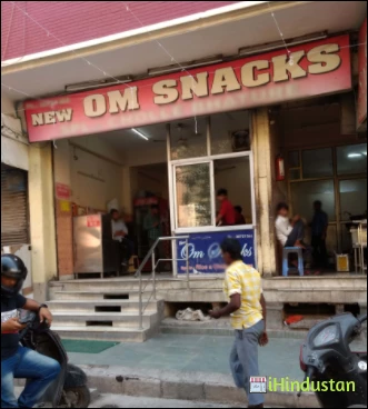 New Om Snacks - Logo