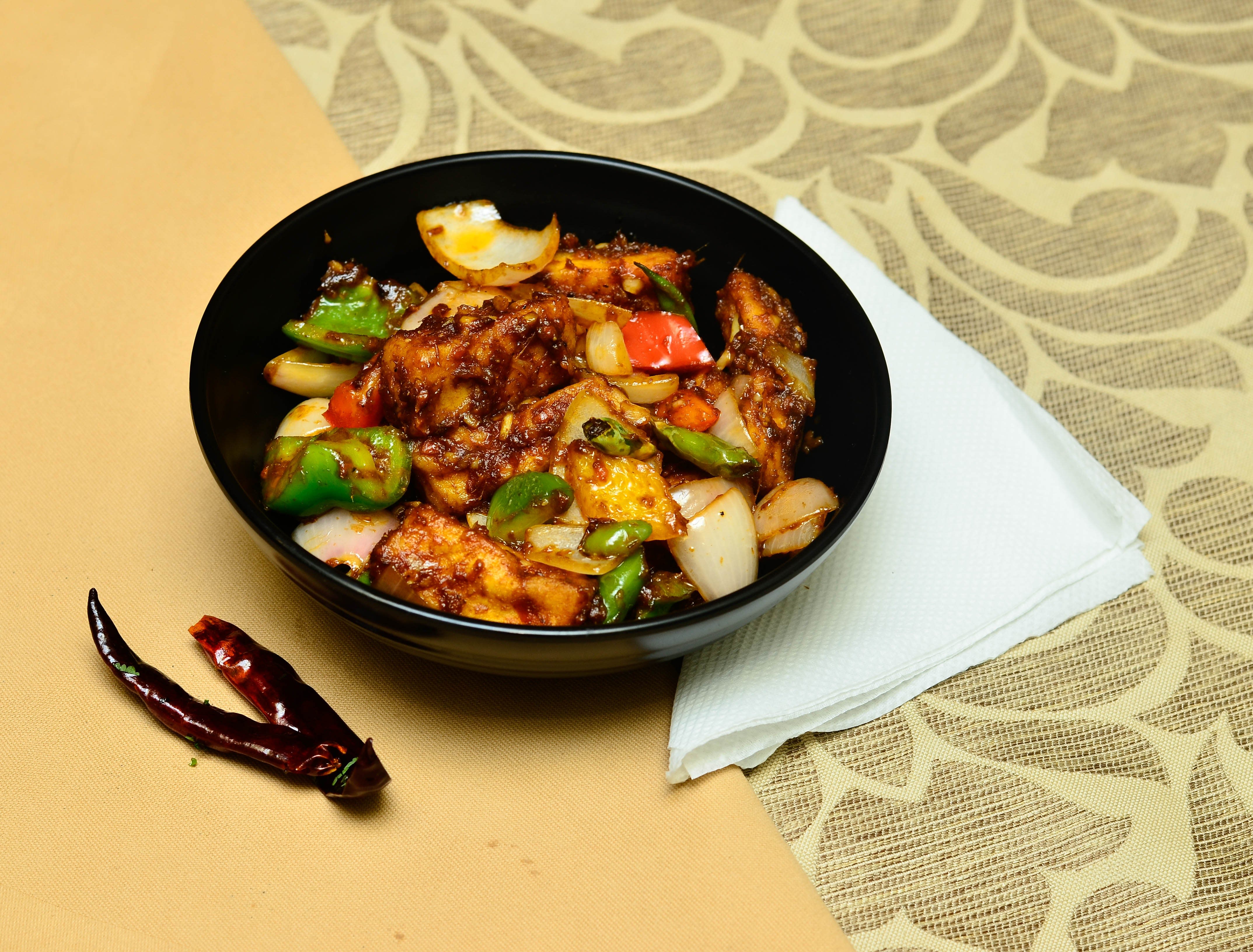 New Sizzling Chinese - Logo