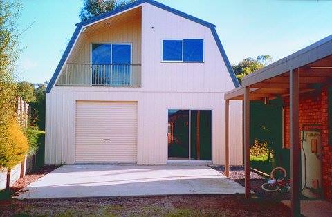 Newstyle Garages & Sheds - Logo