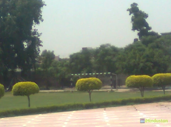 New Yashoda Public School - Logo