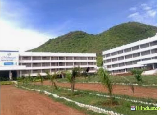 Nightingale Engineering College For Women - Logo