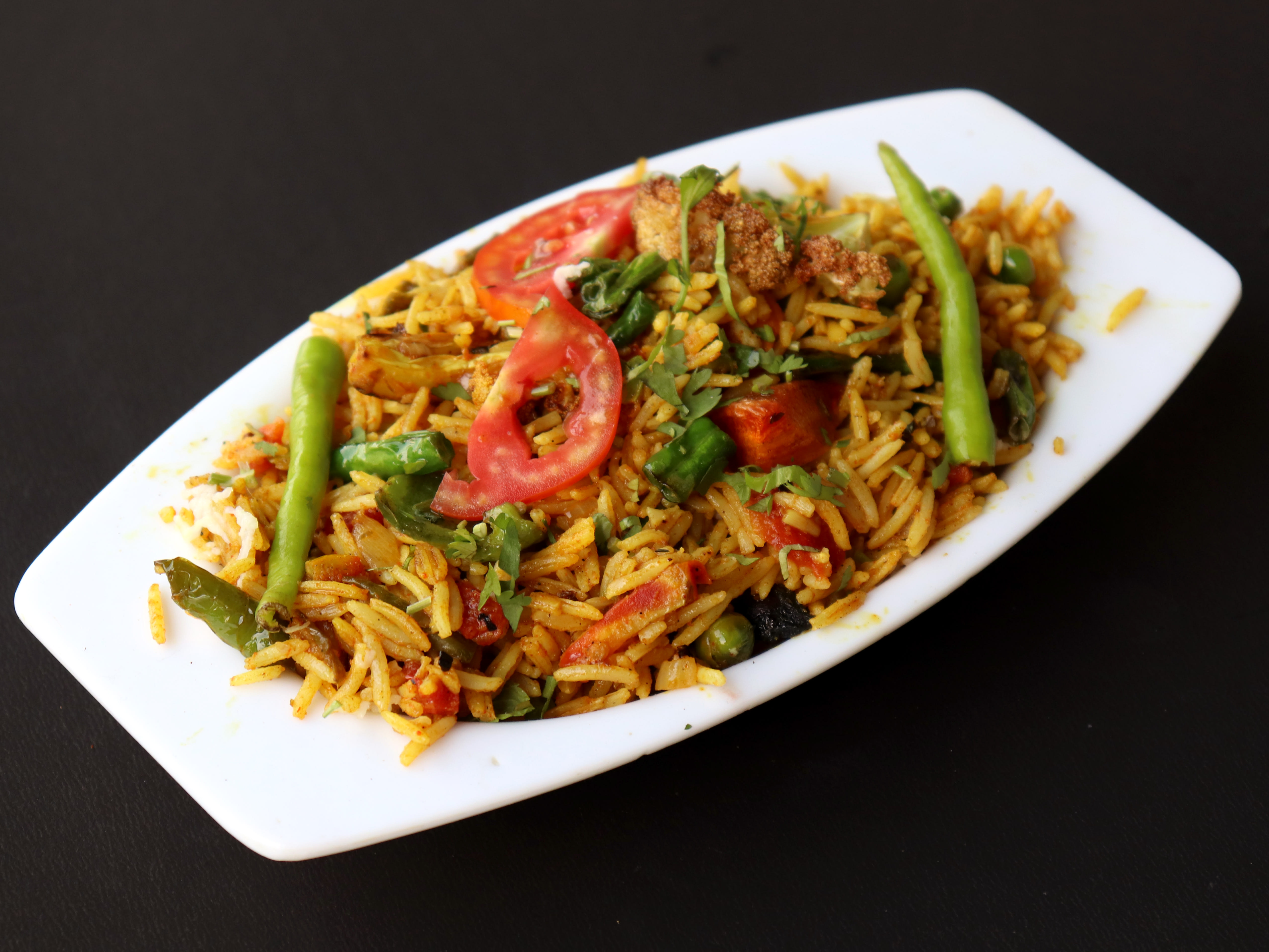 NILEEMA'S VEG - Logo