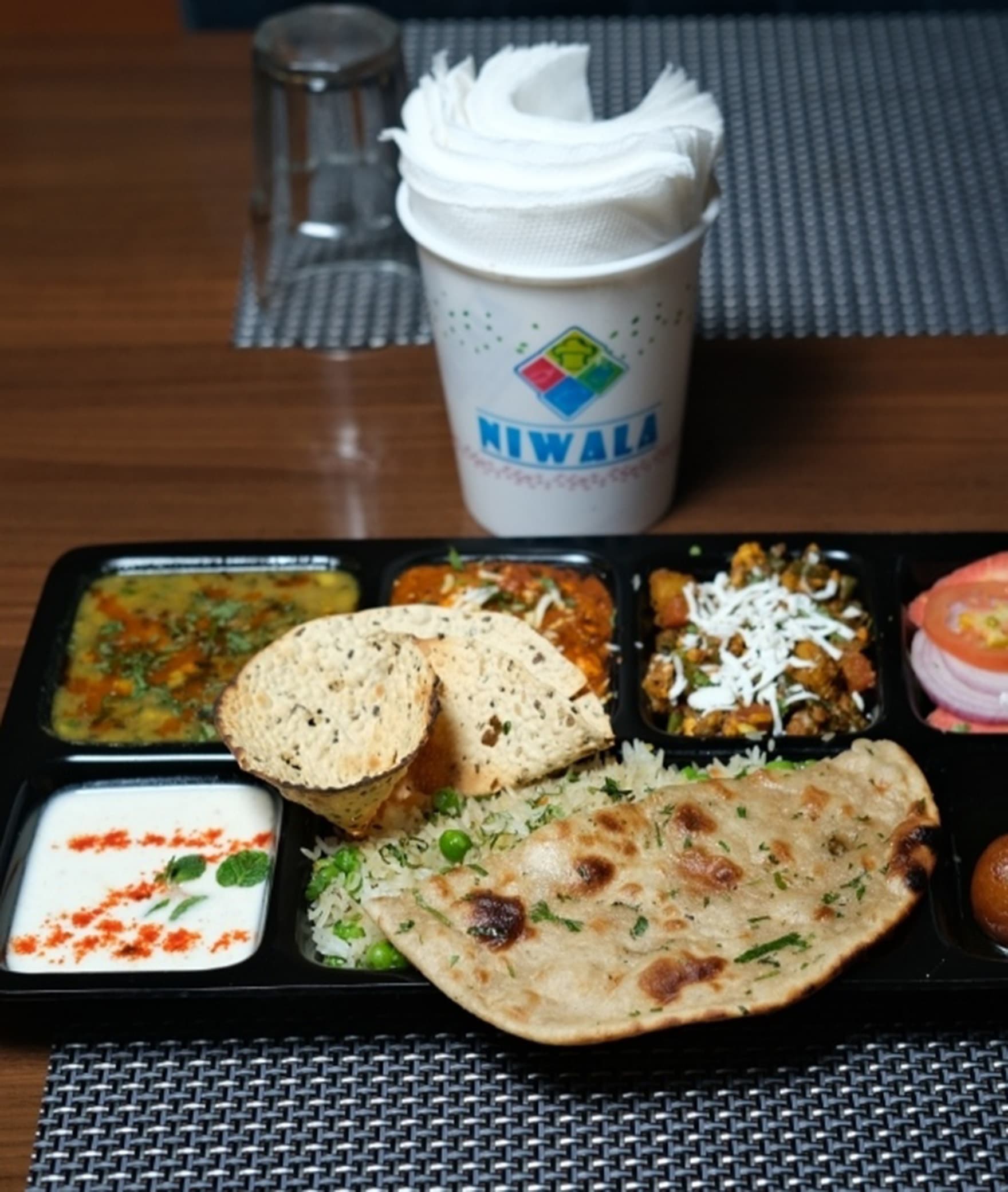 Niwala Cafe And Restaurant. - Logo