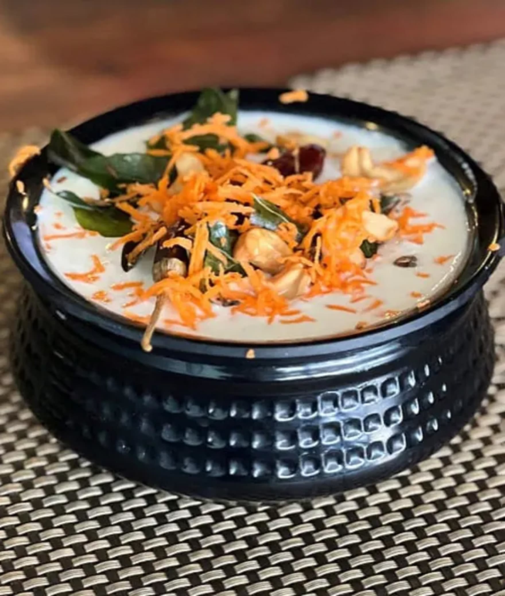NIZAMI SPICE - Logo
