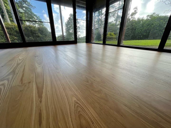 NJH Flooring - Logo