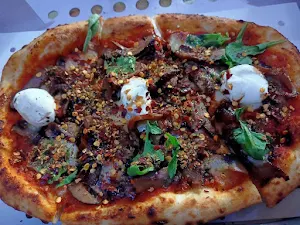 Nomad Pizza - Traveller Series - Cover photo