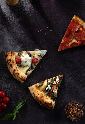 Nomad Pizza - Traveller Series - Logo