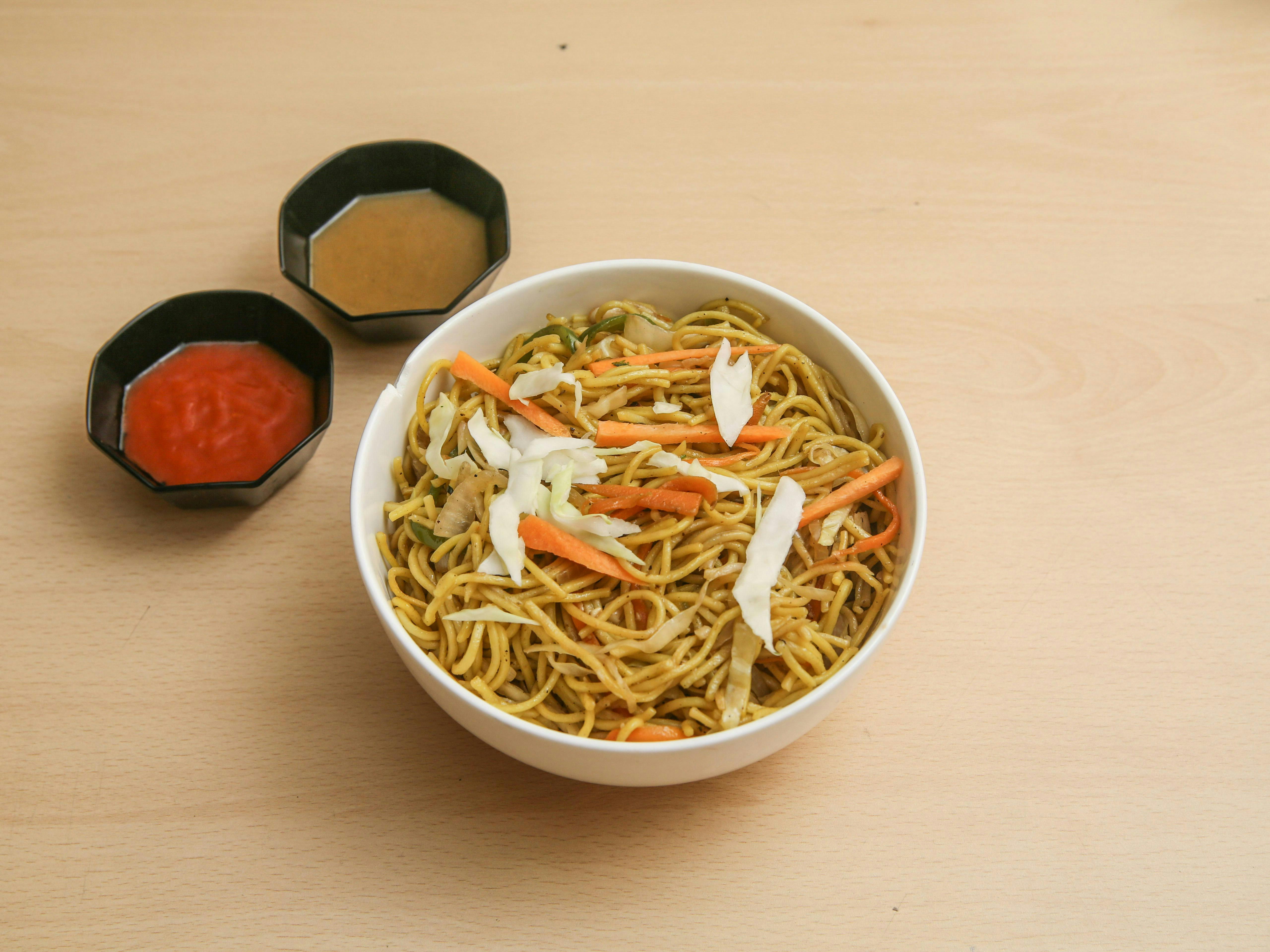 Noodles and more - Logo
