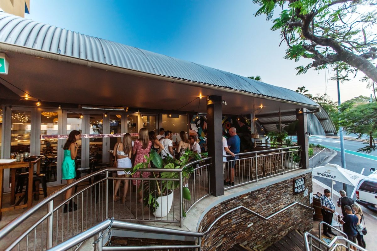 Noosa Reef Hotel - Logo