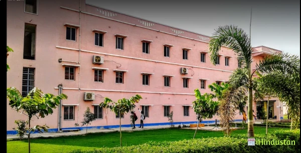 N.S Polytechnic College - Logo