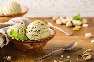 Numb Icecream's & More - Logo