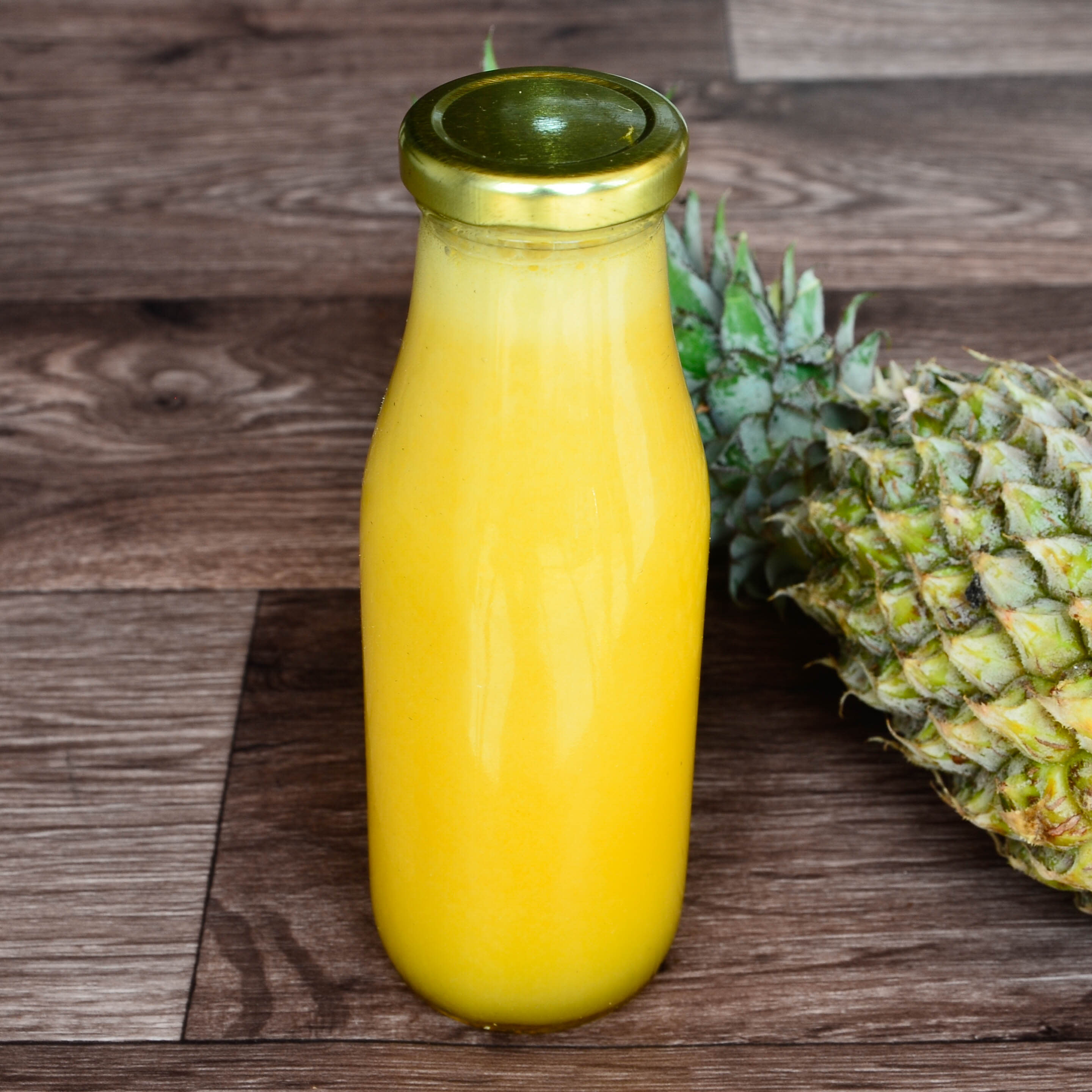 O2 Juice Bar - Logo