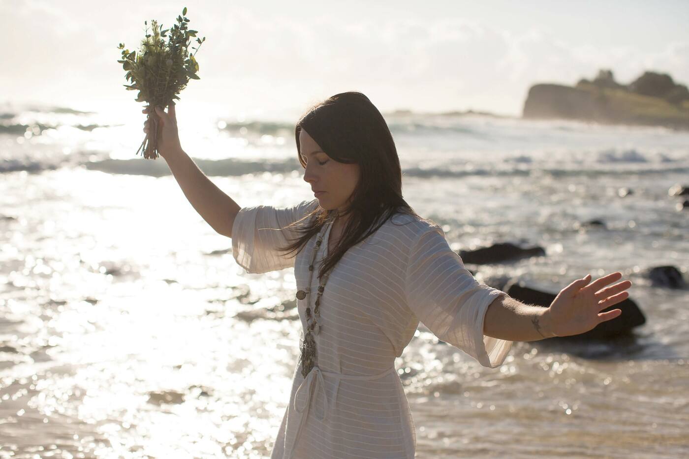 Olivia Gynell - Cover photo