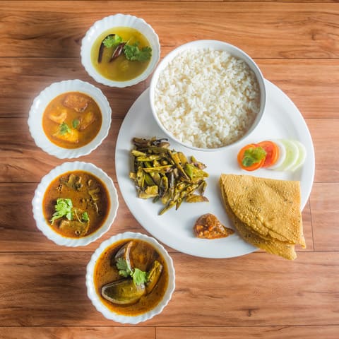 Ollywood Hotel(WITHOUT ONION GARLIC PURE VEG) - Logo